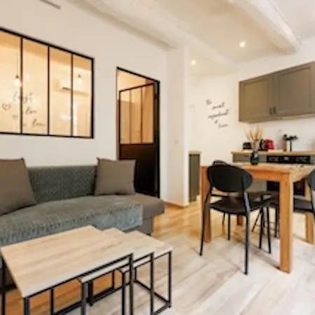 Appartement Le Notting Nid Chic Renove Coeur Du Vieil